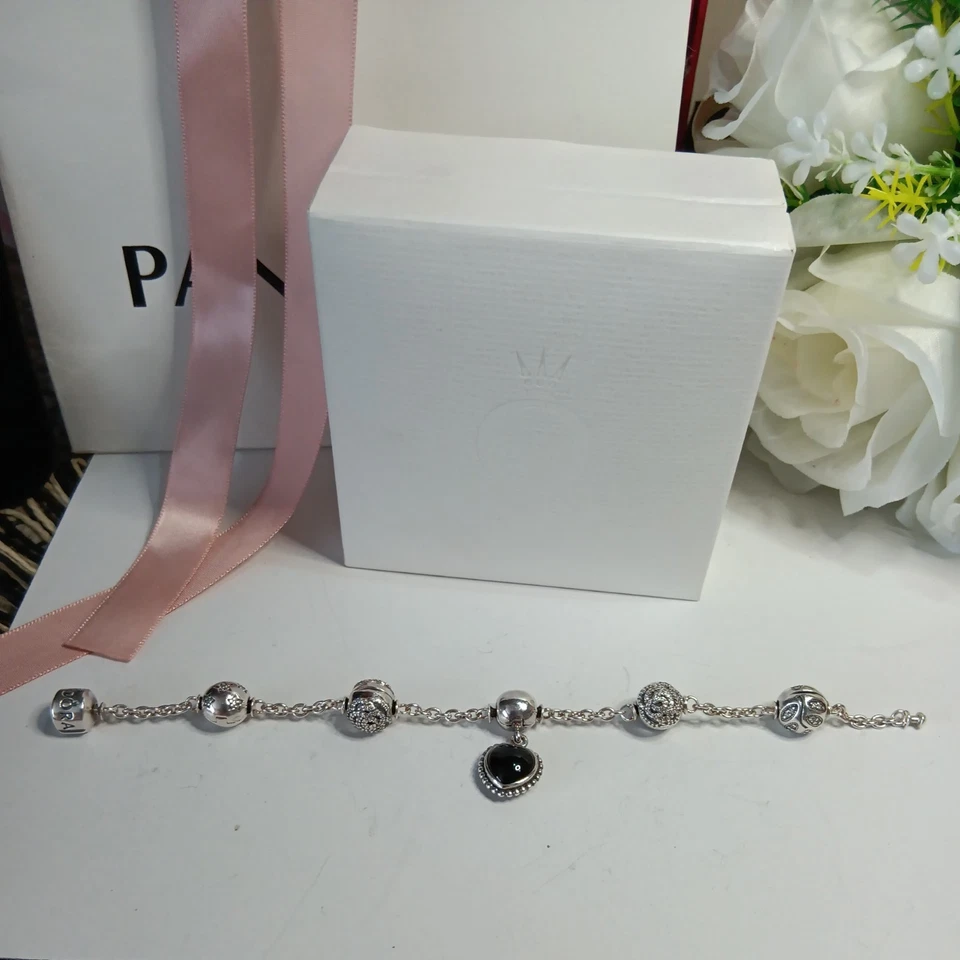 Beautiful Genuine Pandora  5 Five Clip Station Bracelet with clips  onyx 19cm  - Image 3 of 4