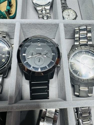 Lot of 12 Fossil Watches w/ 24 Slot SONGMICS Display Case – Untested As Is - Picture 8 of 17