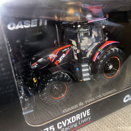 UH CASE/IH PUMA 175 CVXDRIVE TRACTOR 1/32 SCALE - LTD EDITION IN RACING LIVERY - Picture 3 of 8