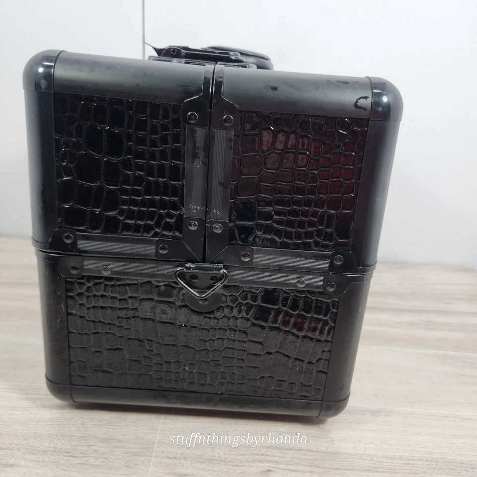 Estuche de viaje de maquillaje rígido Sephora Pro imitación cocodrilo negro 13,5x9,5x8,5  Foto 4 de 4