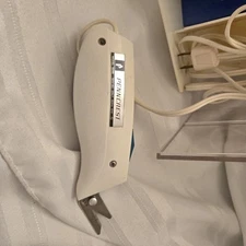 Penncrest 2-Speed Electric Scissors With Light Original Plastic Case Model 5296