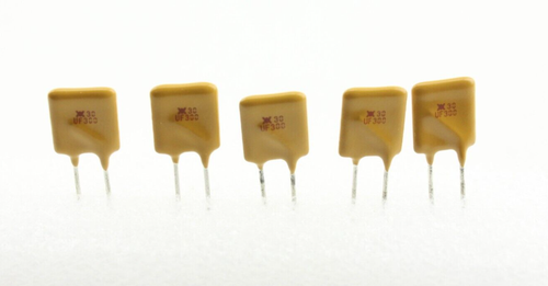 Nuevo Cantidad 5 Littlefuse RUEF300 UF300 3A 3000mA 30V X30 PPTC PolySwitch Restablecible - Imagen 3 de 9