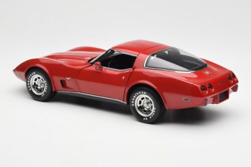 21073 Chevrolet Corvette C3 Coupe Red UT Models 1/18 - Foto 7 di 8