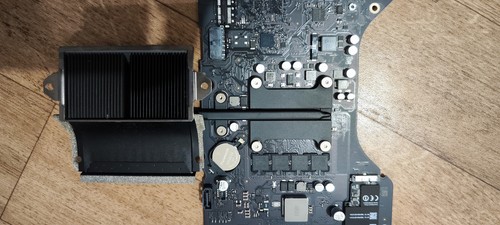 Carte mère Apple Imac 21,5p A1418 Emc 2805 Mi-2014 8 Go RAM Core I5 820-4668-A - Afbeelding 13 van 15