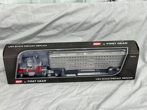 RED & Silver MACK Super-Liner w Cattle Pot Livestock Trailer #60-0998 NIB SHARP - Picture 2 of 10