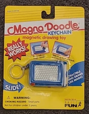 Basic Fun Magna Doodle Miniature Toy w/Keychain #481-0 NEW IN PACKAGE  1998