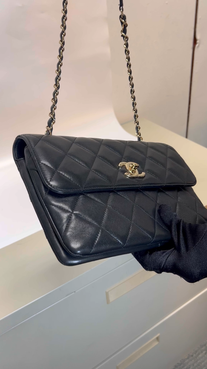 ショルダーバッグ・ポシェット × ヴィンテージ(中古) Chanel Lambskin Trendy CC Small Chanel Mini Black Quilted Lambskin Trendy CC