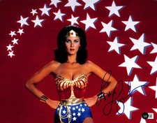 Wonder Woman Lynda Carter Signed 11x14 Photograph BECKETT (Grad Collection) Wonder Woman Lynda Carter Signed 11x14 Photograph BECKETT (Grad Collection)