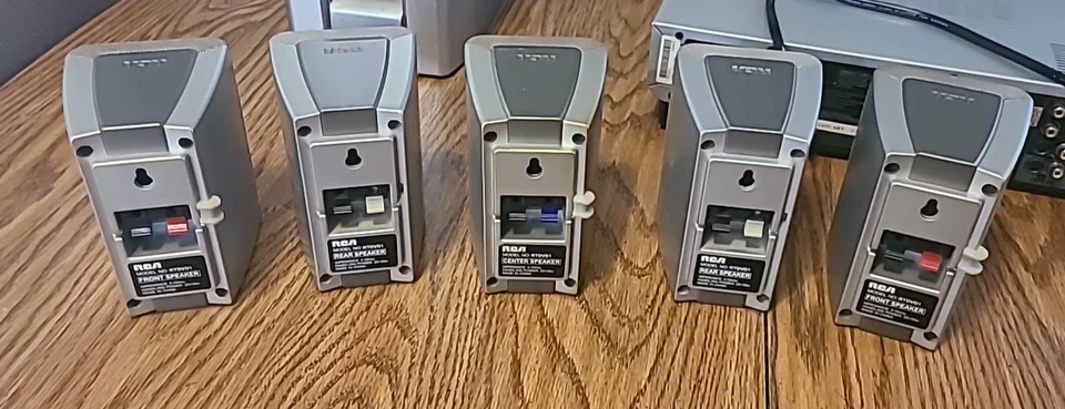 RCA RTDVD1 Surround Sound  5.1 Channel Home Theater System - Untested, complete? - Image 4 of 4