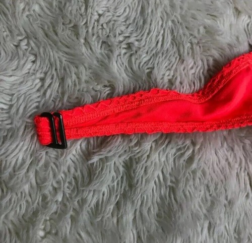 Hollister Coral Underwire Crochet Overlay Small Bikini Top J1 - Picture 5 of 6