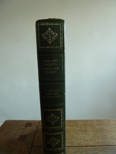 Charles Dickens Vintage 1968 Book A Child's History Of England Centennial Edit - Picture 2 of 10