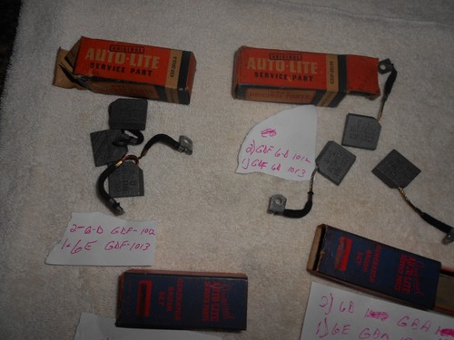 VINTAGE AUTOLITE GENERATOR BRUSH SET LOT AUTOMOTIVE AUTOMOBILE CAR REPAIR LOOK - Picture 3 of 14