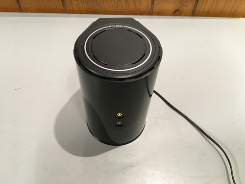 D-LINK Model DIR-850L Black Tower 4 Port Wireless Router Dual Band - Picture 1 of 6