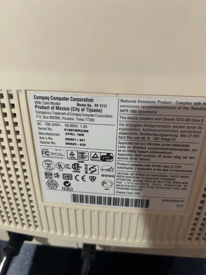 Vintage Compaq  V500 CRT Monitor Tested Good 14" - Image 2 of 3