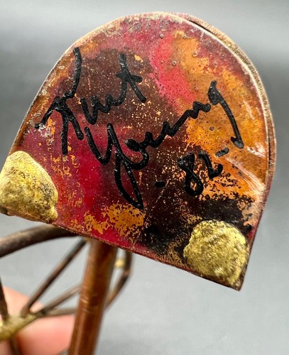 1982 Kurt Young Copper Brutalist Sculpture Stone Rustic Mailbox Wagon Wheel 4" - Picture 7 of 9