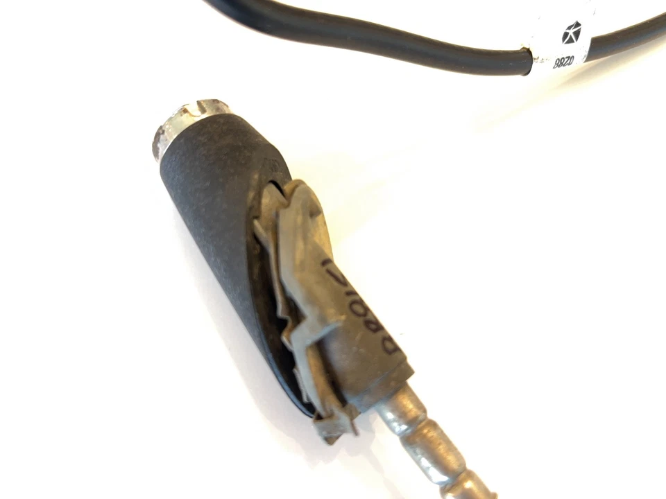 Cable de antena y base 2005-2008 Dodge Ram 1500 2005-09 Ram 2500 3500 56043089AD Foto 2 de 4