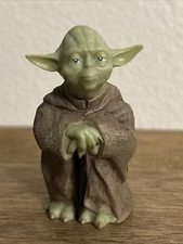 Yoda Character Star Wars 3.5” Action Figure Plastic Hollow Toy