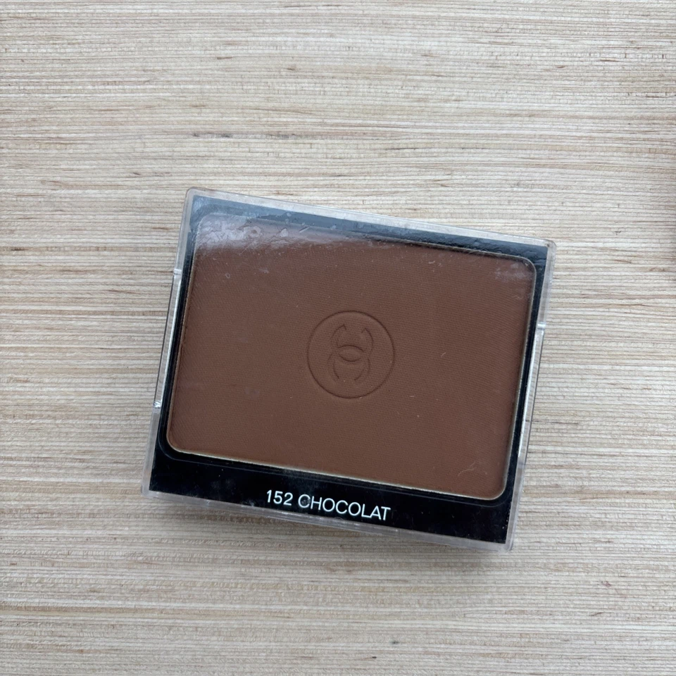 Chanel ~ Ultra Le Teint Ultrawear~All Day Comfort Compact Foundation ~ BR152 - image 2 of 3
