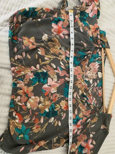 O’Neill Top Women Sz M Floral Flowy Long Sleeve With Tie Detail Split Neck Surf - Picture 8 of 9