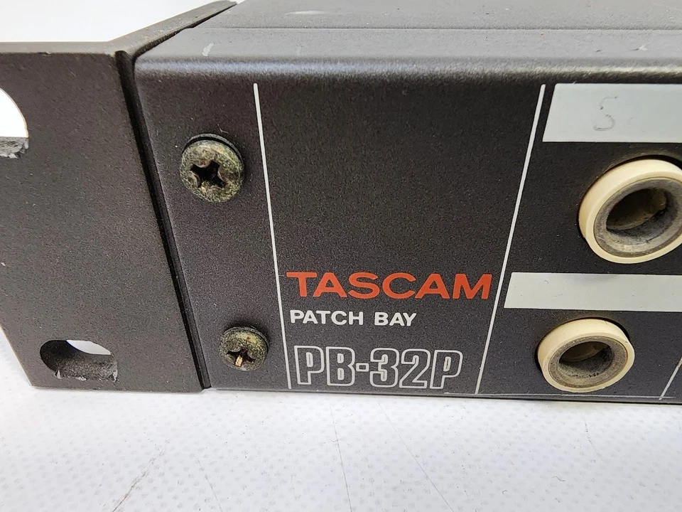 TASCAM PB-32P 32-Point Patch Bay Audio - Image 2 of 3