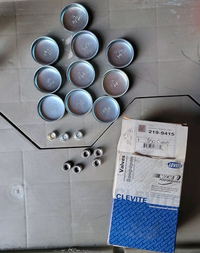 Clevite 219-9415 freeze plugs Expansion Plug Kit Set 350 Chevy SBC 5.7L - Picture 1 of 2