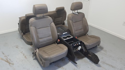 15-19 GMC SIERRA 2500 DENALI TAN LEATHER FRONT & REAR SEATS W/CONSOLE DRIVER 15