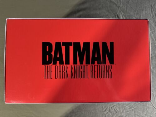 Mezco One:12 SDCC 2015 Exclusivo The Dark Knight Returns Mutant Leader vs Batman - Imagen 9 de 9