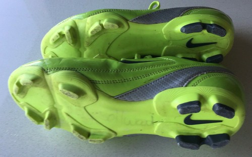 NIKE Mercurial Soccer Cleats Size US 5.5Y UK 5 Junior Green - Picture 3 of 3