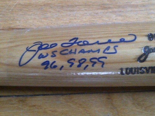 JOE TORRE SIGNED LOUISVILLE SLUGGER TORRE MODEL BAT STEINER 18 OF 199 INSCRIBED - Picture 2 of 5