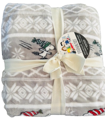Berkshire Snoopy Woodstock Peanuts Full Queen Blanket 90"x90" Skating Sledding - Bild 2 von 6