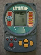 1995 Battleship Vintage Electronic Handheld Video Game , New Battery!!