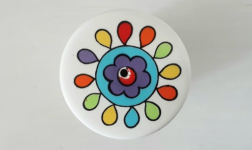 Vintage Retro 1960's Lord Nelson Pottery Gaytime Salt Shaker/Pot 10.5cm - Picture 10 of 16