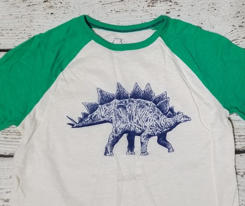 Mini Boden 11 12 grünes Stegosaurus T-Shirt & Dinosaurier-Druck Shorts 11 12 gebraucht, in einwandfreiem Zustand - Bild 3 von 7