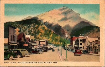 Postcard, Banff Avenue and Cascade Mountain, Vintage Autos, Shop Fronts