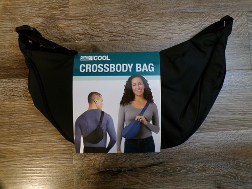 32 DEGREES Cool Crossbody Bag Purse Unisex Water-Resistant CHOICE: Blue or Black - Picture 7 of 8