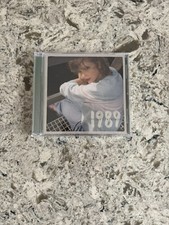 Taylor Swift 1989 Taylor's Version Aquamarine Green Deluxe CD w/ Polaroids