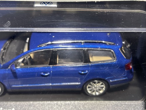 1/43 Minichamps VW Volkswagen Passat Wagon diecast - blue - Picture 4 of 13