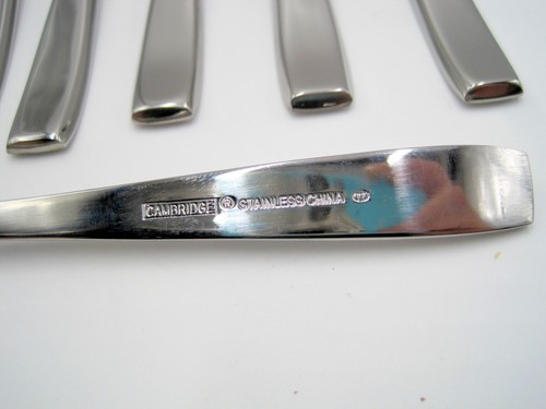 Cambridge MARLISE MIRROR 28-PIECE FLATWARE SET MINT! - Picture 4 of 4