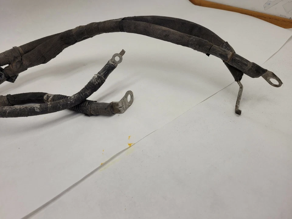 2014 2015 2016 RAM 3500 2500 CABLES DE CABLEADO DE BATERÍA 6,7 L 68147498AC Foto 3 de 4