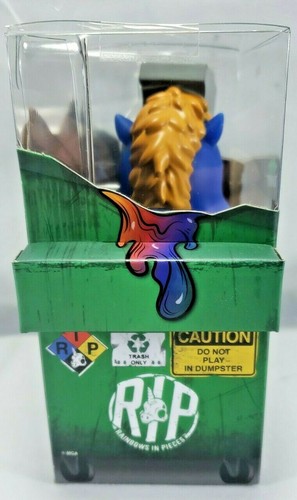 RIP Rainbows In Pieces Serie 1 #003 Dann Ville Undead Unicorn **NUEVO EN CAJA** - Imagen 4 de 4