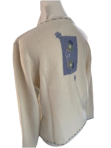 Women’s Croft And Barrow Embroidered Winter Knit Top Soft Blue & Green Trees PM - Picture 18 of 20