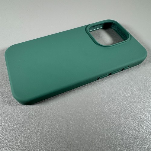 Case for iPhone 15 Pro - Midnight Green | Liquid Silicone | Magnetic | Cool Frog - Picture 9 of 16