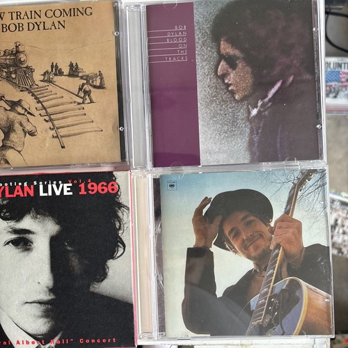 24 Bob Dylan CDs - Picture 6 of 9