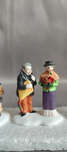 Juego de 5 estatuillas "David Copperfield" Dept 56 Heritage Village Collection #5551-4 - Imagen 11 de 14