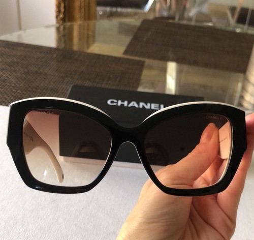 Gafas de sol Chanel blancas y negras para mujer mariposa 6058 $530 nuevas en caja - Imagen 12 de 14