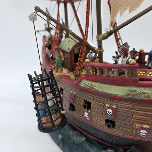 Lemax Spooky Town The Jolly Roger barco pirata musical barco iluminado NO se mueve - Imagen 8 de 22