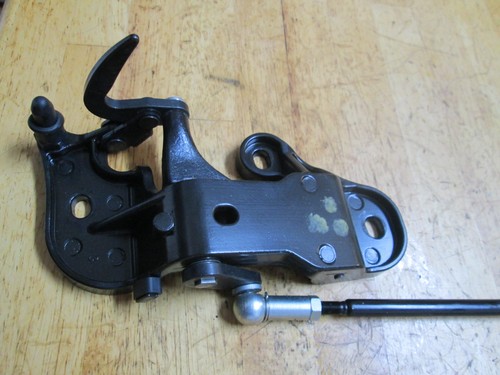 2008-2013 BMW 128i 135i CONVERTIBLE TOP ROOF LOCK LATCH ACTUATOR MOTOR ASSEMBLY - Picture 11 of 23