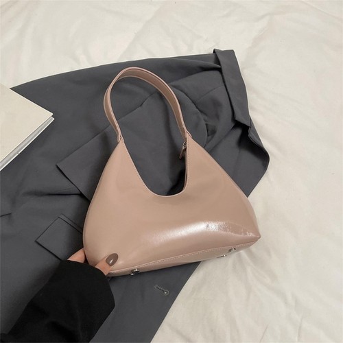 Elegant PU Purse Glossy Underarm Handbag For Office Use And Leisure Activities - Picture 3 of 13