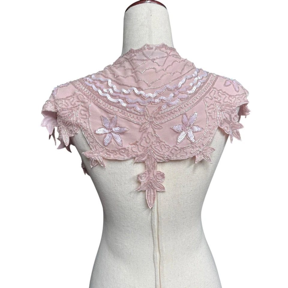Mantón de colección Newport News con cuentas de seda envolvente Mermaidcore Chappell Roan rosa brillante Foto 3 de 4