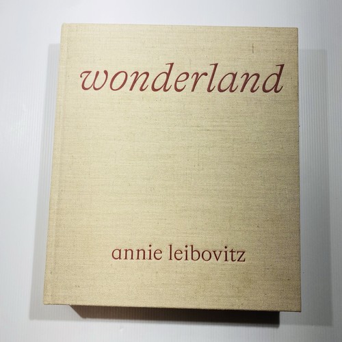 Wonderland Annie Leibovitz Hardcover Book American Portrait Photography